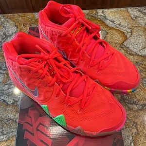 Nike Kyrie 4 Lucky Charms Basketball Shoes
